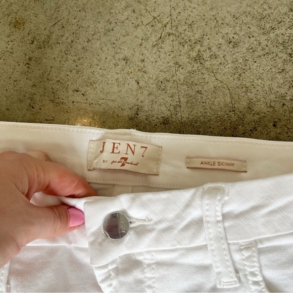 Jen7 by 7 For All Mankind NWT Eyelet-Hem Skinny Ankle Jeans in White - Picture 5 of 9